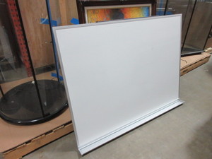 lot 117 image: WALL MOUNT WHITE BOARD