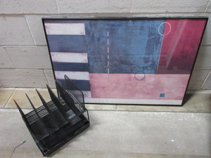 lot 122 image: MODERN ART AND DESK ORGANIZEERS