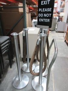 lot 146 image: LAWRENCE 318 STANCHIONS
