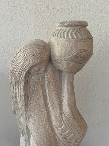lot 47 image: Large Austin Floor Sculpture La Mujer De La Tierra