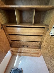 lot 71 image: Bedroom Armoire