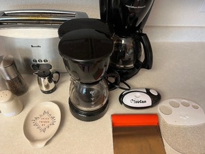 lot 83 image: Mixed Lot of Kitchen Items