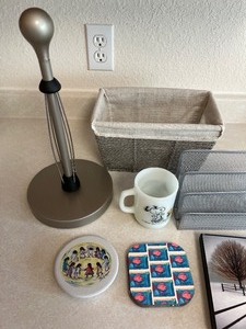 lot 85 image: Mixed Lot of Small Kitchen Items