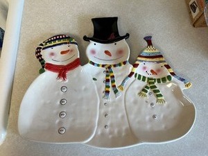 lot 80 image: Lot of Two Decorative Christmas Trays