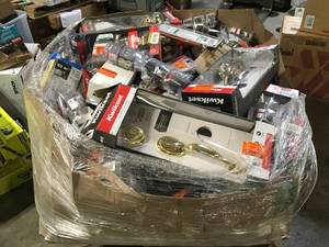 Gaylord of Mixed Assorted Door Handles and Hardware Various Models and Conditions  Customer Returns See Pictures