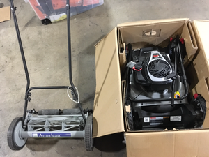 Lot of Assorted Lawn Care Items Different Models and Conditions   Customer Returns See Pictures