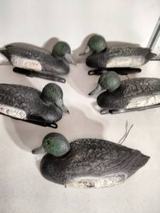 lot 99 image: Set of 5 Duck Decoys