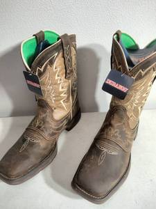 lot 236 image: NEW Durango Womens Lady Rebel Let Love Fly Western Boot Size 11