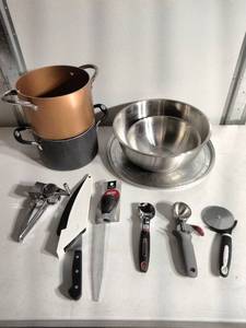 lot 242 image: Assortment of Kitchen Tools