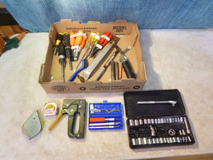 lot 19 image: Various Tools