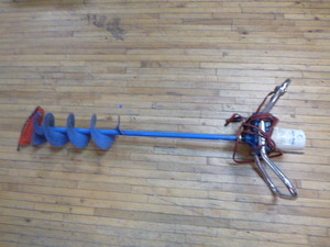 lot 27 image: Strikemaster Electra Ice Auger