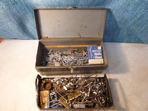 lot 29 image: Metal Toolbox with Hardware