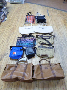 lot 42 image: Travel Bags