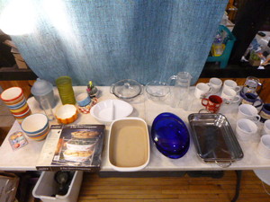 lot 55 image: Miscellaneous Kitchen Items