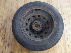 lot 120 image: Bridgestone Turanza EL42  Tire on 5 Hole Rim
