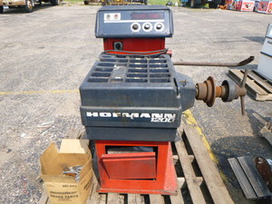 lot 4 image: Hoffman 1200 Wheel Balancer