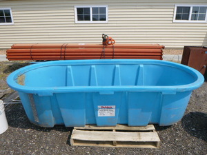 lot 133 image: Behlen Poly Tank