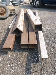 lot 146 image: Metal Piping