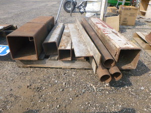 lot 147 image: Metal Piping