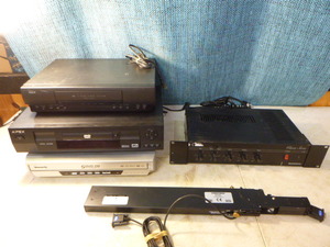 lot 161 image: Variety of Electronics