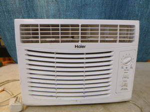 lot 180 image: Haier Window Air Conditioner