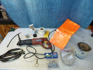 lot 186 image: Garage Items
