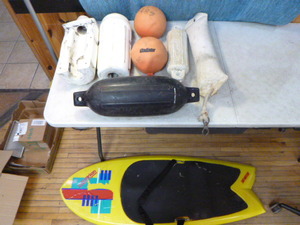 lot 191 image: Marine Items