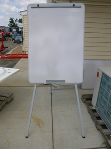 lot 105 image: Quartet White Board on Stand