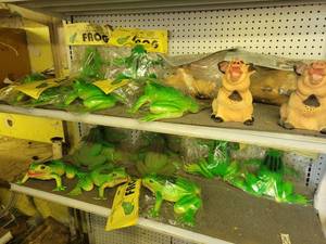 lot 3 image: Lot of (18) Electronic Radar Frogs and Pigs