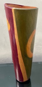 lot 56 image: Decorative Vase by Kadadu