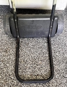 lot 73 image: Trucker Dolly