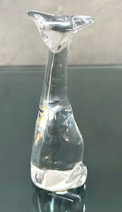 lot 14A image: Crystal Baccarat Cat Figurine