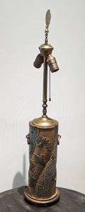 lot 81 image: Vintage Brass Champlev Enamel Table Lamp