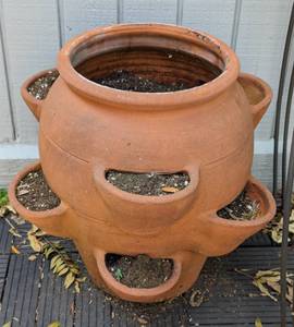 lot 92 image: Terracotta Planter and Stand