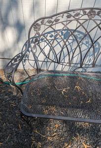 lot 107 image: Metal Garden Bench