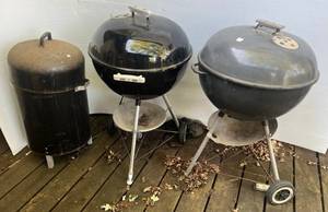 lot 117 image: Two Webber Grills And A Smoker