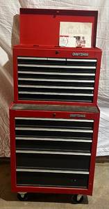 lot 140 image: Craftsman Lockable Rolling Tool Chest