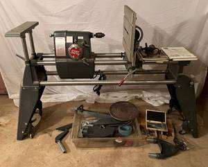 lot 188 image: Shopsmith MARK 5 Power Tool Woodworking System With Attachements And More (Works)  (BRING YOUR OWN HELP TO LOAD)