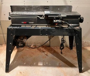 lot 192 image: Craftsman 6 Wood Jointer (Works)  (BRING YOUR OWN HELP TO LOAD) IN BASEMENT