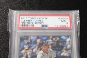 lot 31 image: 2018 Topps Update Gleyber Torres #US200 Rookie PSA 9