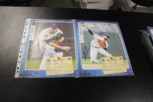 lot 122 image: 2011 Minnesota Twins Autograph Lot  39 Autographs