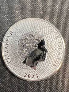 1 TROY OZ .999 FINE SILVER 2023 COOKS ISLAND ROUND