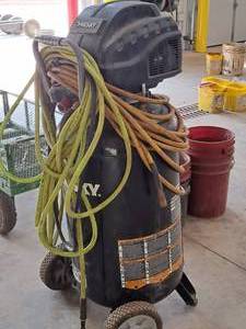 lot 17 image: Husky 33-Gallon Air Compressor C331H