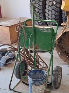 lot 28 image: Saf-T-Cart Welding Cart with (2) Torch Heads, Regulator and Torch Hoses