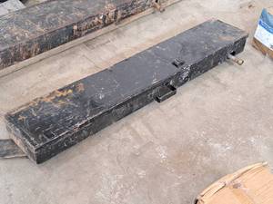 lot 48 image: Metal Valve Flow Box