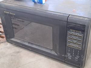 lot 67 image: Sharp Carousel Household Microwave Oven