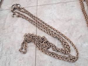 lot 94 image: 238 Lifting Chain with 2-Hooked Chain Ends