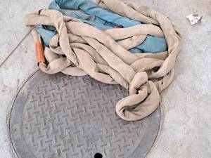 lot 101 image: Lot of (2) Vertical 10600, Choker 8500, Basket 21200. Vertical 21200, Choker 17000, Basket 42400   Lifting Straps