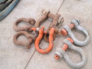 lot 105 image: Lot of (6) Heavy Duty Chain Couplers