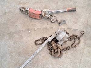 lot 119 image: Lot of (2) Hand Winches